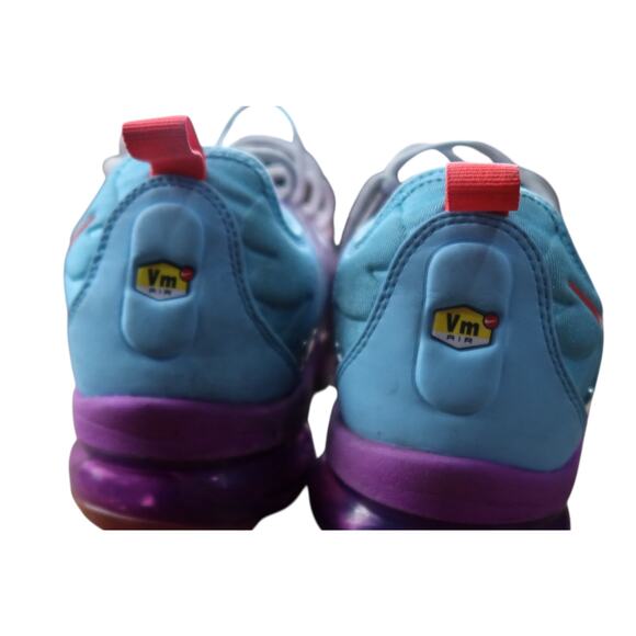 Nike Women's Air VaporMax Plus Multi-Color Gradient 9 - Picture 8 of 10